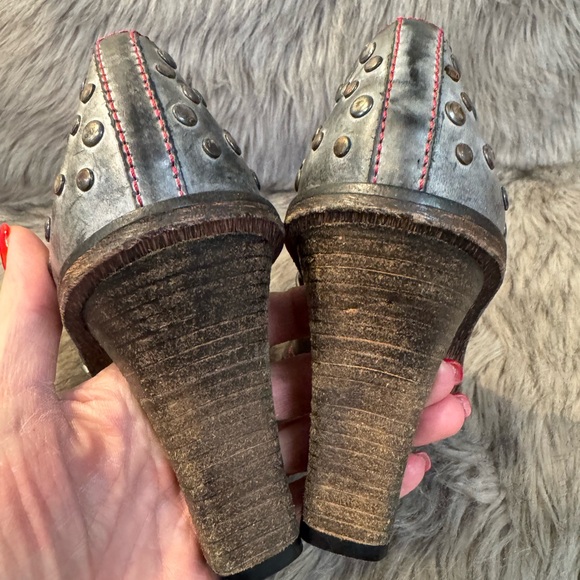 PRICE FIRM Adriaqueen Women's Gray & Red Shoes Size 38 - Picture 4 of 8